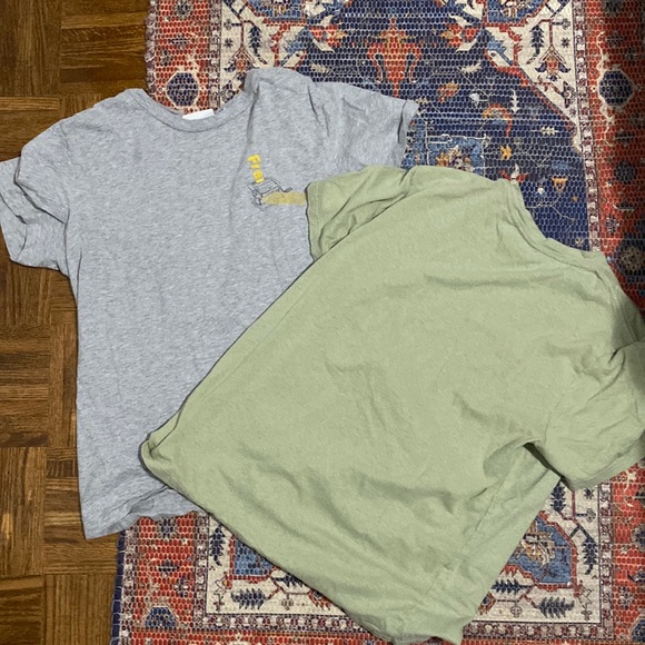 2/$20 FRANK AND OAK TSHIRTS - Picture 1 of 4